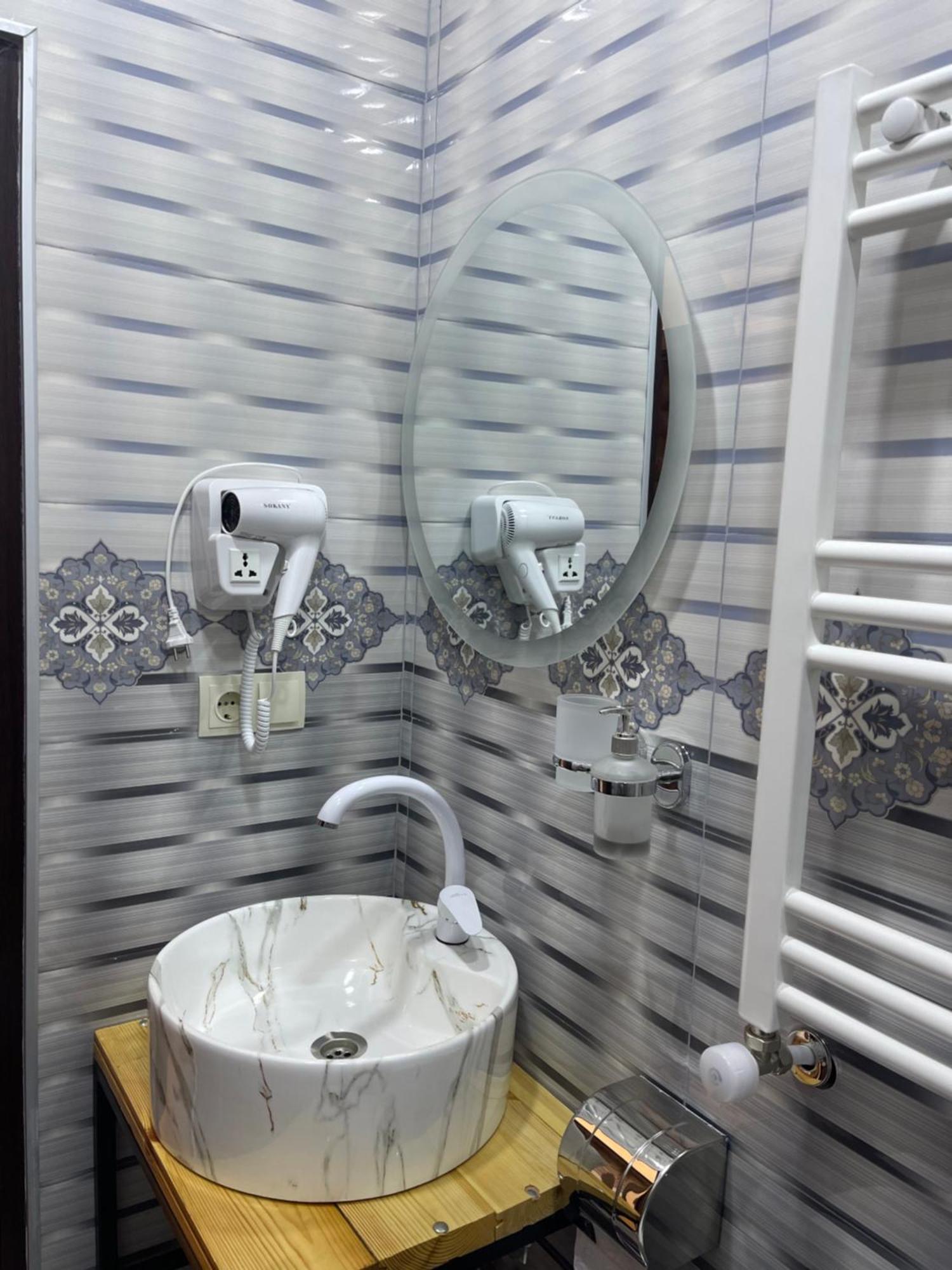 Sunny Guesthouse Kazbegi Ngoại thất bức ảnh