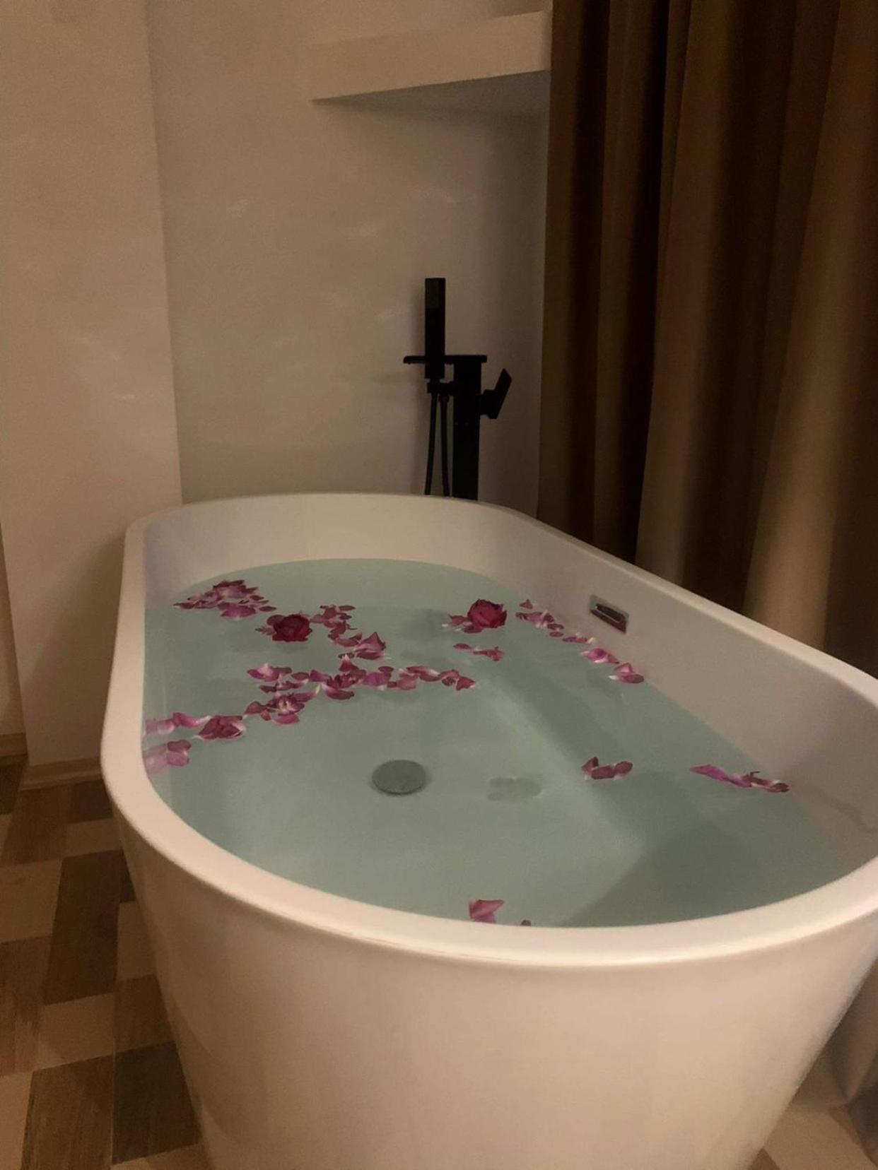 Sunny Guesthouse Kazbegi Ngoại thất bức ảnh