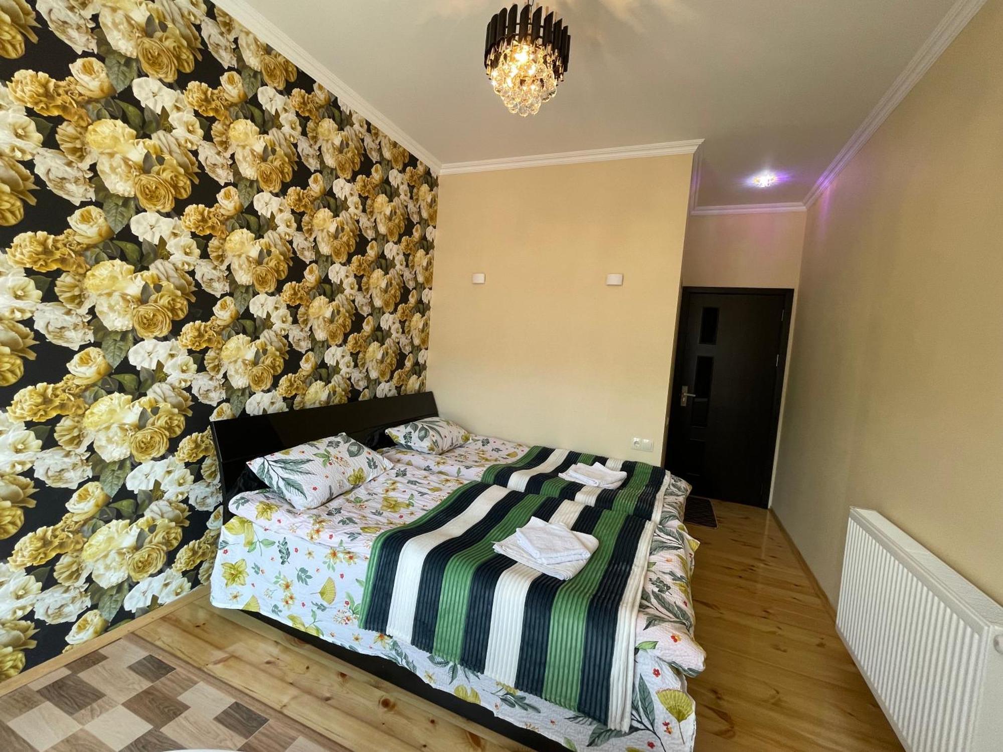Sunny Guesthouse Kazbegi Ngoại thất bức ảnh