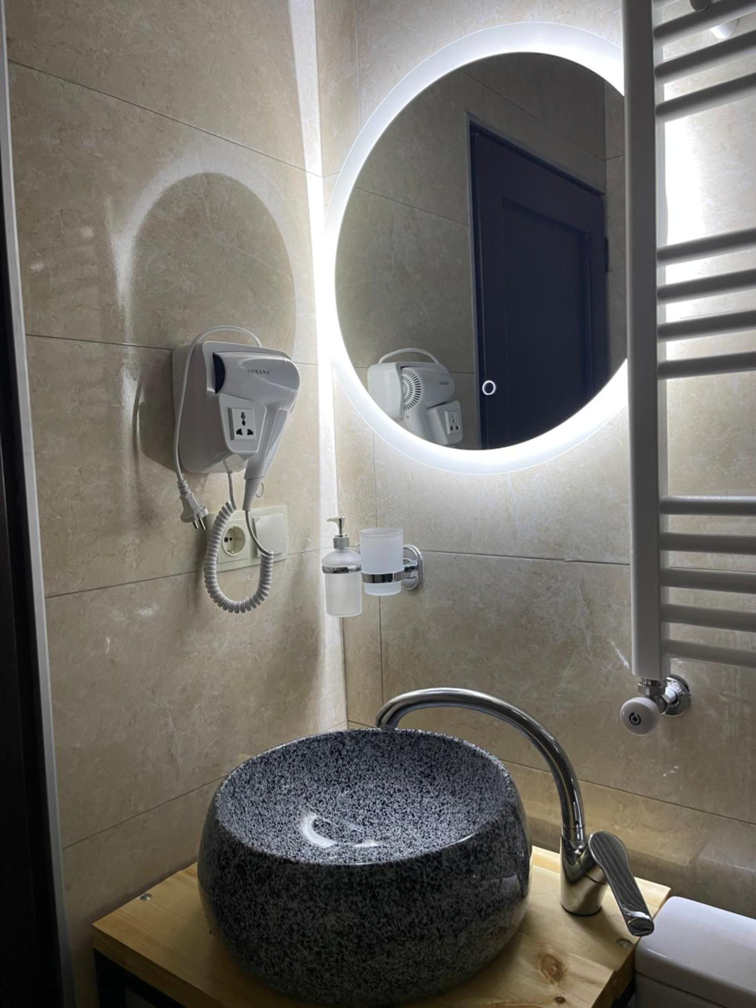 Sunny Guesthouse Kazbegi Ngoại thất bức ảnh