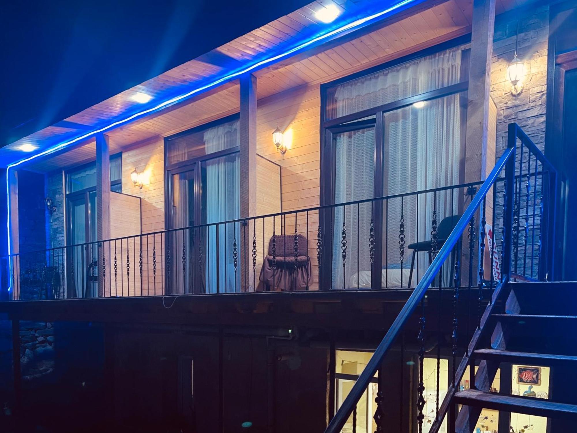 Sunny Guesthouse Kazbegi Ngoại thất bức ảnh