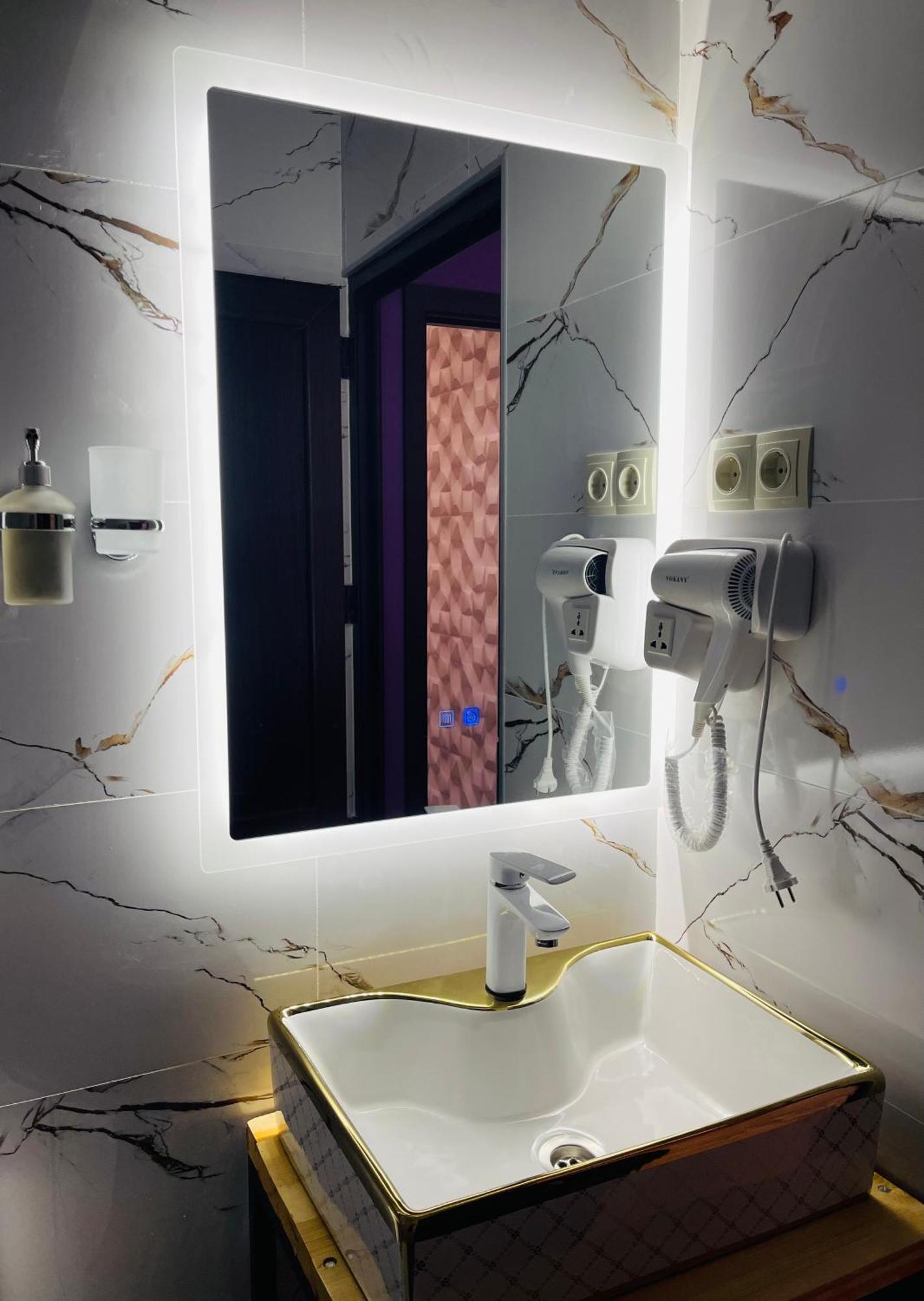 Sunny Guesthouse Kazbegi Ngoại thất bức ảnh