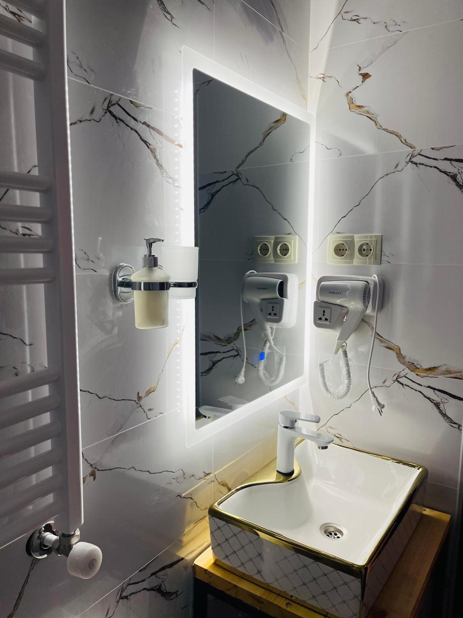 Sunny Guesthouse Kazbegi Ngoại thất bức ảnh