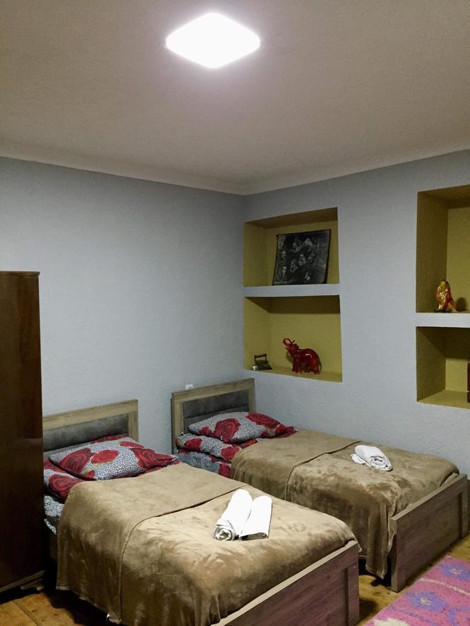 Sunny Guesthouse Kazbegi Ngoại thất bức ảnh